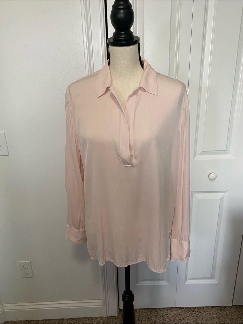 Vince Pale Pink Collared Long-Sleeve Silk Blouse